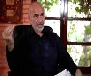 روایت مومنی از توصیه ای که به مسئولان کرد؛ نسخه دشمن را خط قرمز کنید