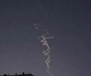 رگبار موشک و پهپاد ایران به سمت اردن؛ آشیانه اف 35 و اف 15 هدف گرفته شد -  حمله موشکی به بحرین و کویت