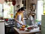 اگر غذا شور شد چه کنیم؟  -  راه های رفع شوری انواع غذا؛ برای هر غذا چه روشی بهتر است؟