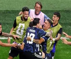 مسی حجت را تمام کرد؛ پاشاه فوتبال منم!