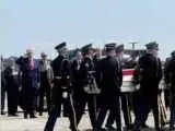 ویدیو  -  ورود اجساد نظامیان آمریکایی به هلاکت رسیده به پایگاه هوایی دوور در حضور ترامپ و هگست