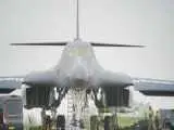 ادعای آکسیوس: آمریکا از بمب افکن b-1 بر علیه ایران استفاده کرد؛ ترامپ تهران را تهدید به حمله کرد -  هرمز، باب المندب و دریای سرخ در آستانه بحرانی تازه