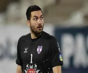 تصویر  -  علیرضا حقیقی با ستاره های پرسپولیس در کلاس مربیگری