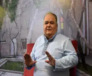 سکانس معروف فیلم (مادر) از زبان مرحوم اکبر عبدی... + ویدئو