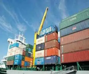 تصمیمات جدید برای تامین کالا در ایران -  زارعی: بندرعباس از مدار ورود کالا خارج شد