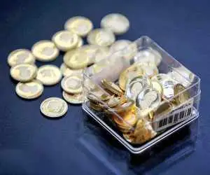 رشد قیمت انواع سکه، طلای 18عیار و دلار در بازار آزاد+ جدول قیمت ها  -  التهاب بازار در نتیجه تنش های سیاسی