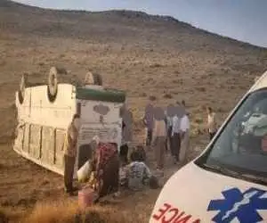 تصادف مرگبار مینی بوس با 28 سرنشین -  آمار فوتی ها