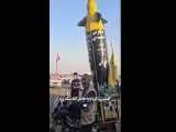 این مرد با موشک فتاح به کربلا می رود! + ویدئو  -  سر موشک را زرد کردم به خاطر کله سگ زرد