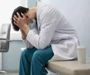 رزیدنتی یا شیفت بی پایان؟ -  100 ساعت کار در هفته و 12 کشیک در ماه
