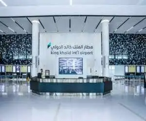 انفجارها به ریاض کشید  -  پرواز غیرمعمول هواپیماها؛ فرودگاه (ملک خالد) تعطیل شد