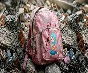 فیلم جدید از لحظه اصابت موشک های آمریکایی به مدرسه شجره طیبه میناب  -  ببینید