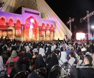 این خانم هر شب در این مکان قرآن می خواند + ویدئو  -  ماجرا چه بود؟