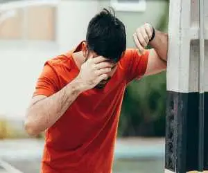 اگر سرگیجه با این نشانه ها همراه شد، فوری به اورژانس بروید