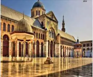 ویدیو  -   آتش سوزی در بخشی از مسجد جامع اموی در دمشق