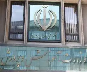 دختران یک مدرسه دولتی آواره شدند؛ 13 کلاس درس در انتظار مدرسه غیرانتفاعی