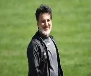 به جای پیشرفت، پسرفت کرده ایم -  فوتبال ما دست یک مُشت دلال است