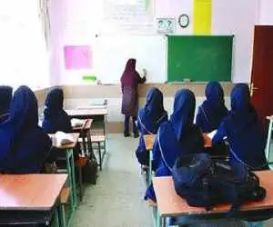 کاهش 4 میلیونی جمعیت دانش آموزان -  دختران دانش آموز چقدر بیشترند؟ -  فارغ التحصیل بیکار در این دوره آموزشی نداریم