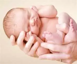 3 سال روند کاهشی ولادت  در کشور  -  کاهش 6.9 درصدی فرزندآوری در 4 ماه نخست امسال