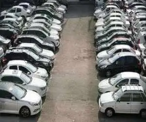 پیش بینی نمایشگاه داران از بازار خودرو در روزهای آینده -  بهترین زمان برای خرید خودرو مشخص شد