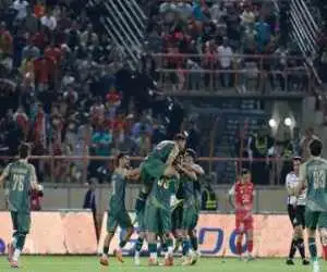 عکس -  پوستراحساسی شمس آذر قبل از بازی با پرسپولیس