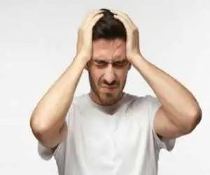 8 حرکت ورزشی ساده برای رهایی از سردردهای تنشی