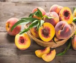 دیابتی ها می توانند هلو بخورند؟؛ نکاتی که باید رعایت کنید
