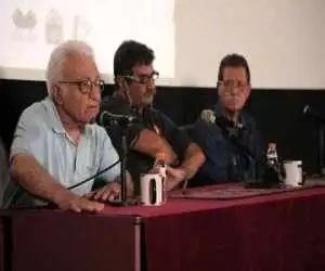 هیچ وقت فکر نمی کنم که تمام واقعیت در دستان من است