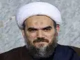 لحظه احساسی حضور داماد رهبر شهید و پدر زهرای شهید 14 ماهه در رواق دارالذکر