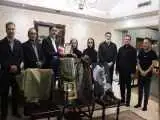 یادگاری های اکبر عبدی به موزه شهرداری اردبیل اهدا شد