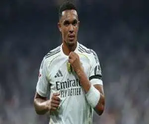 آرنولد از هو شدن ناراحت شد