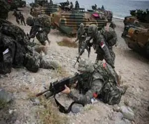 ارتش آمریکا در مقابل کیم کم آورد  -  تاوان سنگین جنگ با ایران برای متحدان آمریکا  -  لغو ناگهانی یک برنامه نظامی