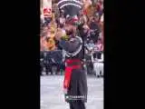 ویدئویی از حرکات جالب سربازان 2 کشور در مرز!