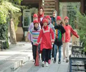 دختر برقی اکران آنلاین شد