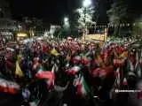 چرا با دلار 200 تومان هنوز در میدان و تجمعات حاضر می شوید؟