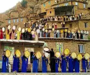 17 ربیع  الاول در ایران چگونه جشن گرفته می  شود؟ از (هزار دف) تا سفره  های نذری
