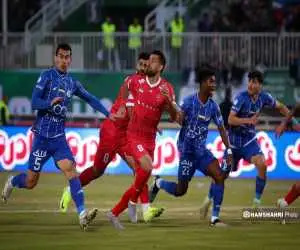 پرسپولیس ترسوست  -  نباید برابر استقلال دفاعی بازی کرد