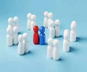 شفقت به خود چیست؟ راهنمای گام به گام برای رهایی از صدای منتقد درون