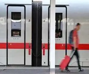 انفجار در ایستگاه قطار آلمان -  حمل و نقل عمومی در برخی مناطق مختل شد