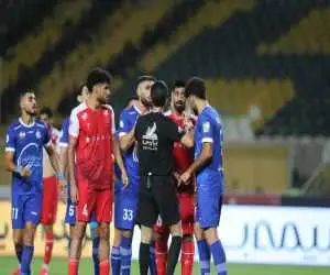 تأیید شد؛ 2 اشتباه بزرگ داور دربی؛ اخراج قطعی بود  -  پرسپولیس ضرر کرد یا استقلال؟