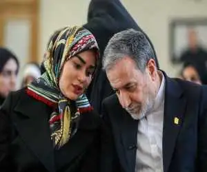 تصویری جدید از عباس عراقچی در کنار همسرش