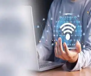 آیا آدم ها کنترل  اینترنت را از دست داده اند؟