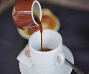 بهترین نوشیدنی صبحگاهی برای سلامت مغز؛ یک فنجان قهوه چه می کند؟