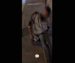 لحظه بازداشت فرد متکدی که خود را به معلولیت زده بود!  -  ویدئو
