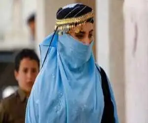 اکران آنلاین (کامیون) کامبوزیا پرتوی