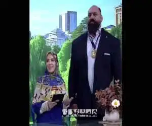 مقایسه جالب قد خانم مجری و رضا قیطاسی  -   ویدئو