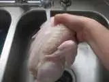 بالاخره گوشت و مرغ را بشوریم یا خیر؟  -  ویدئو