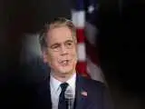 وقتی وزیر خزانه داری ترامپ عامل مشکلات اقتصادی آمریکا را پیدا می کند!