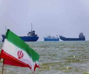 ببینید؛ امروز تنها یک کشتی از تنگه هرمز عبور کرد  -  لیسا با رهیاب روشن