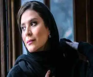 سحر دولتشاهی و امین حیایی در (استخر) سروش صحت  -  این تیزر را ببینید