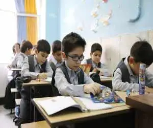 برنامه های ویژه در مدارس پایتخت؛ از نسیم مهربانی تا سینما مدرسه